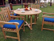 Teak Round Tosca Table with Classic Arm Chairs